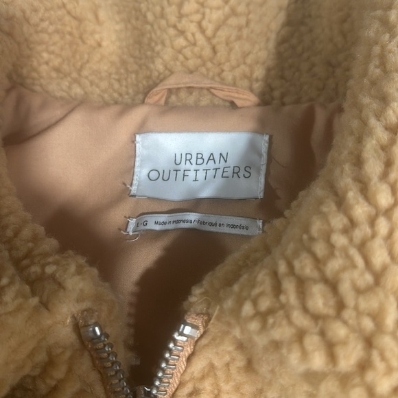 Urban Outfitters Cropped Teddy Jacket Sherpa Fleece Zip Up Coat Tan Size Large - Picture 4 of 4